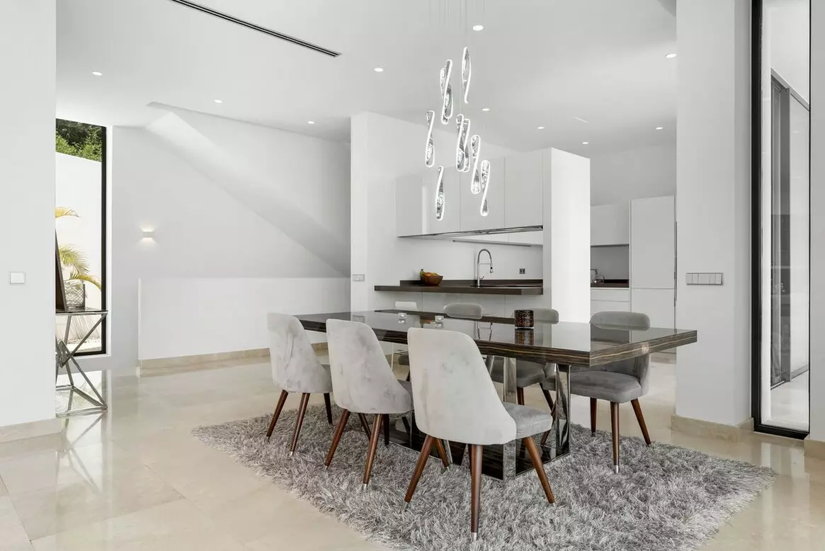 5-bedroom Villa In Benahavis, Spain (744 M²)
