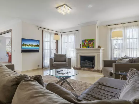5-bedroom Townhouse In Benahavis, Spain (333 M²)