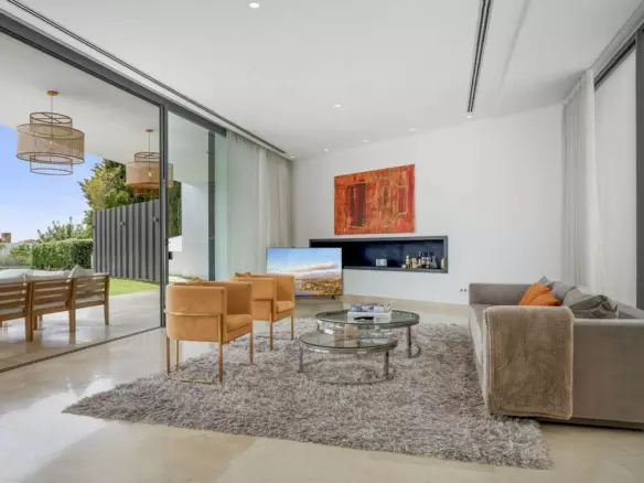 5-bedroom Villa In Benahavis, Spain (744 M²)