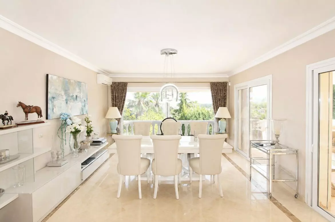 4-bedroom Villa In Elviria, Spain (213 M²)