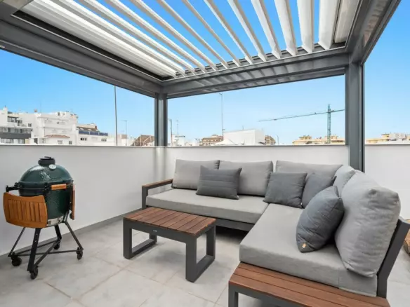 1-bedroom Townhouse In Estepona, Spain (107 M²)