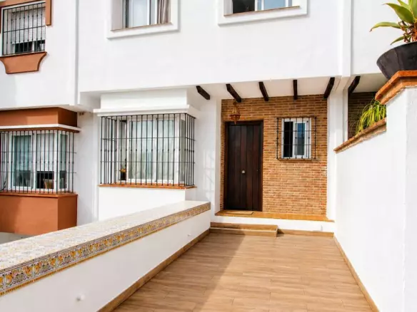 3-bedroom Townhouse In Marbella, Spain (198 M²)
