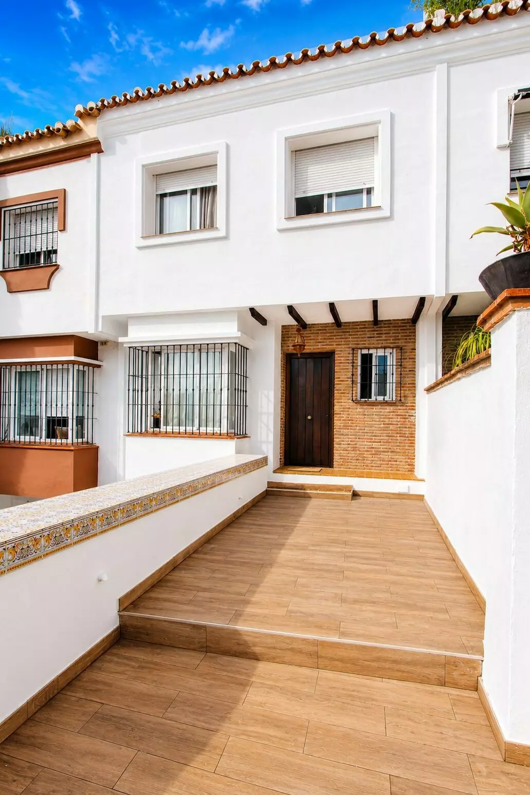x-df397f5a64a6bcad875f2d6b-a808cc 3-bedroom Townhouse In Marbella, Spain (198 M²)