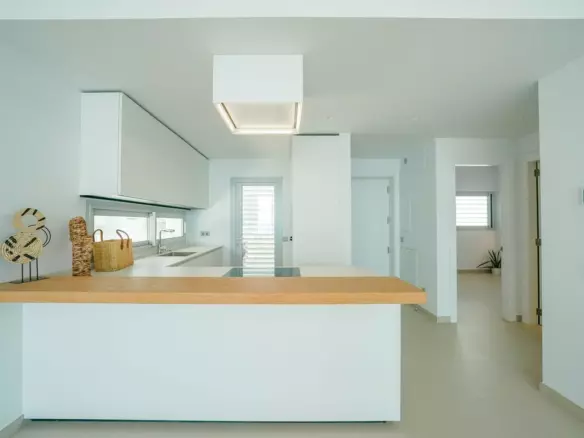 2-bedroom Penthouse In Fuengirola, Spain (84 M²)
