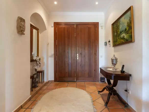 5-bedroom Villa In Elviria, Spain (298 M²)