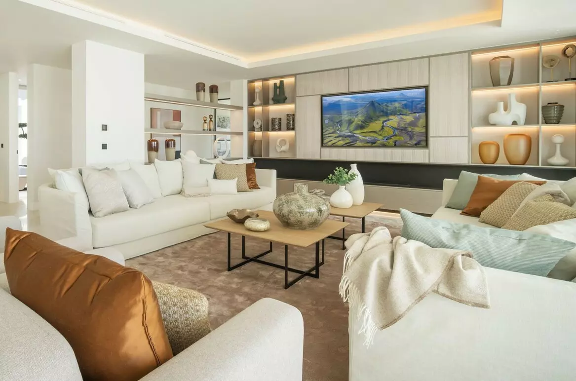 8-bedroom Villa In Benahavis, Spain (958 M²)