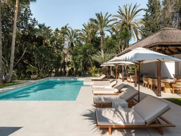 5-bedroom Villa In Marbella, Spain (983 M²)