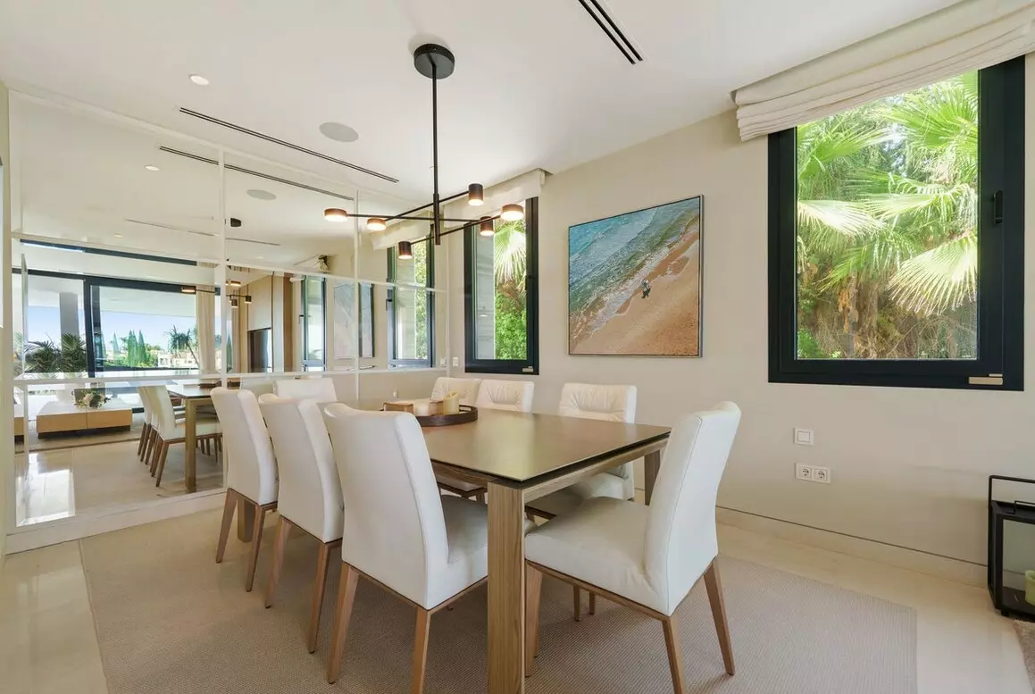 5-bedroom Villa In Marbella, Spain (473 M²)