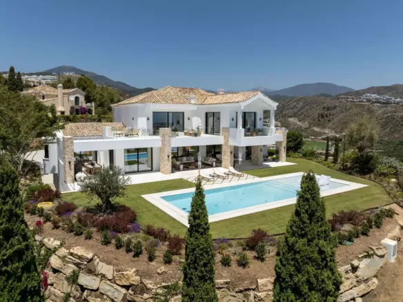 8-bedroom Villa In Benahavis, Spain (958 M²)