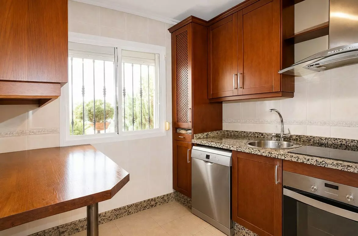 5-bedroom Townhouse In Marbella, Spain (206 M²)