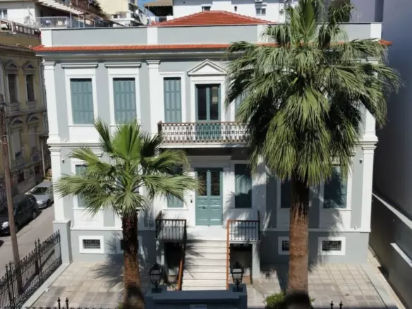 Building In Analipsi – Mpotsari – Nea Paralia, Greece (680 M²)