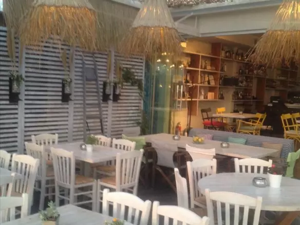 Business In Loutraki-perachora, Greece (340 M²)