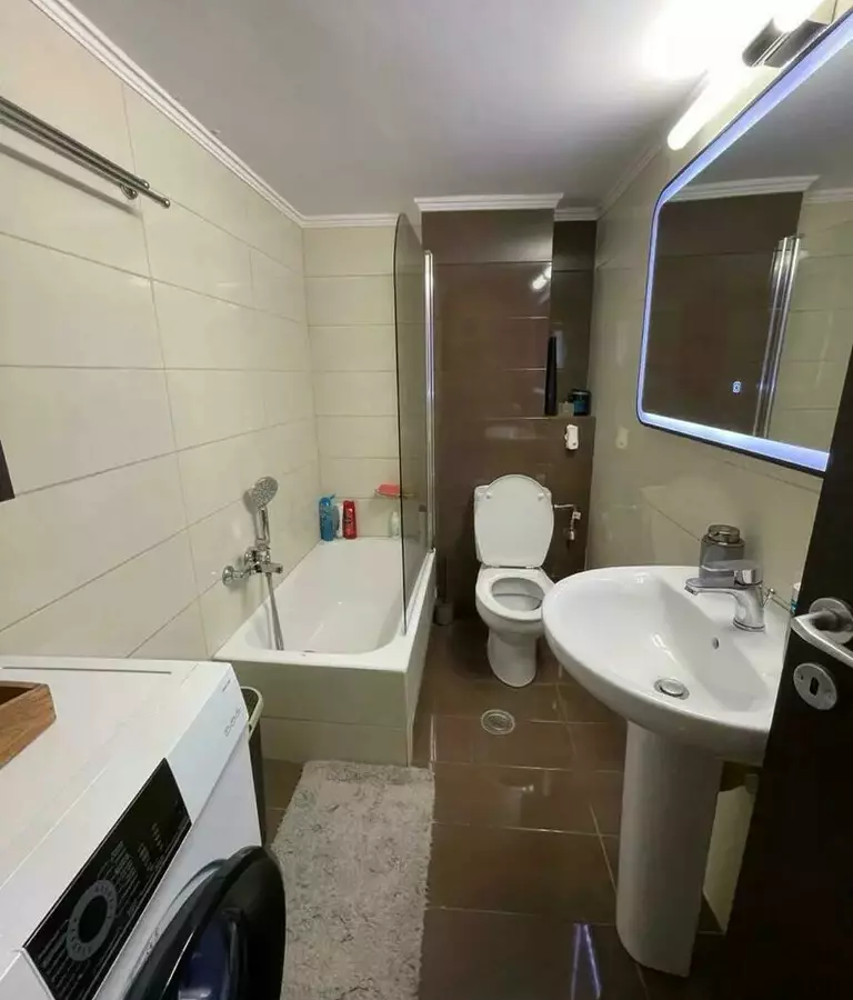 1-bedroom Flat In Piraiki – Chatzikyriakio, Greece (60 M²)
