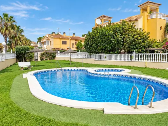 2-bedroom Bungalow In Orihuela Costa, Spain (90 M²)