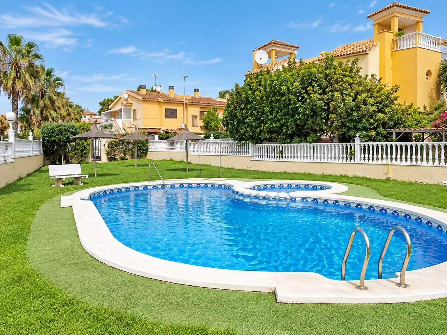2-bedroom Bungalow In Orihuela Costa, Spain (90 M²)