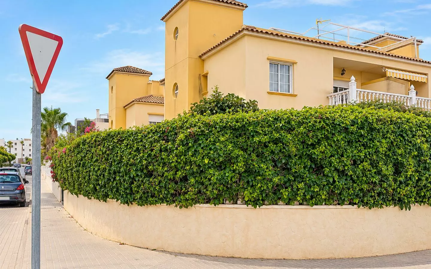 2-bedroom Bungalow In Orihuela Costa, Spain (90 M²)