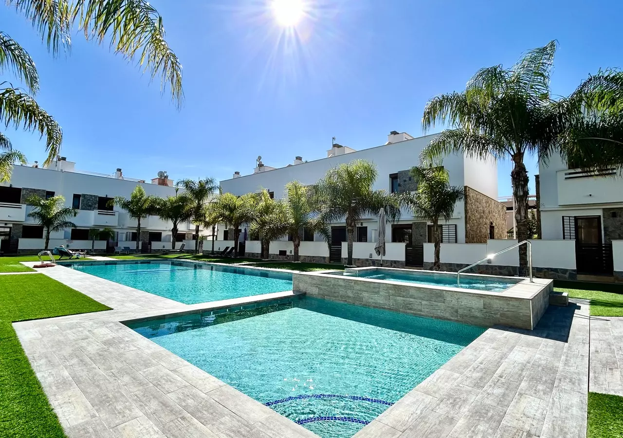 3-bedroom Town House In Pilar De La Horadada, Spain (85 M²)