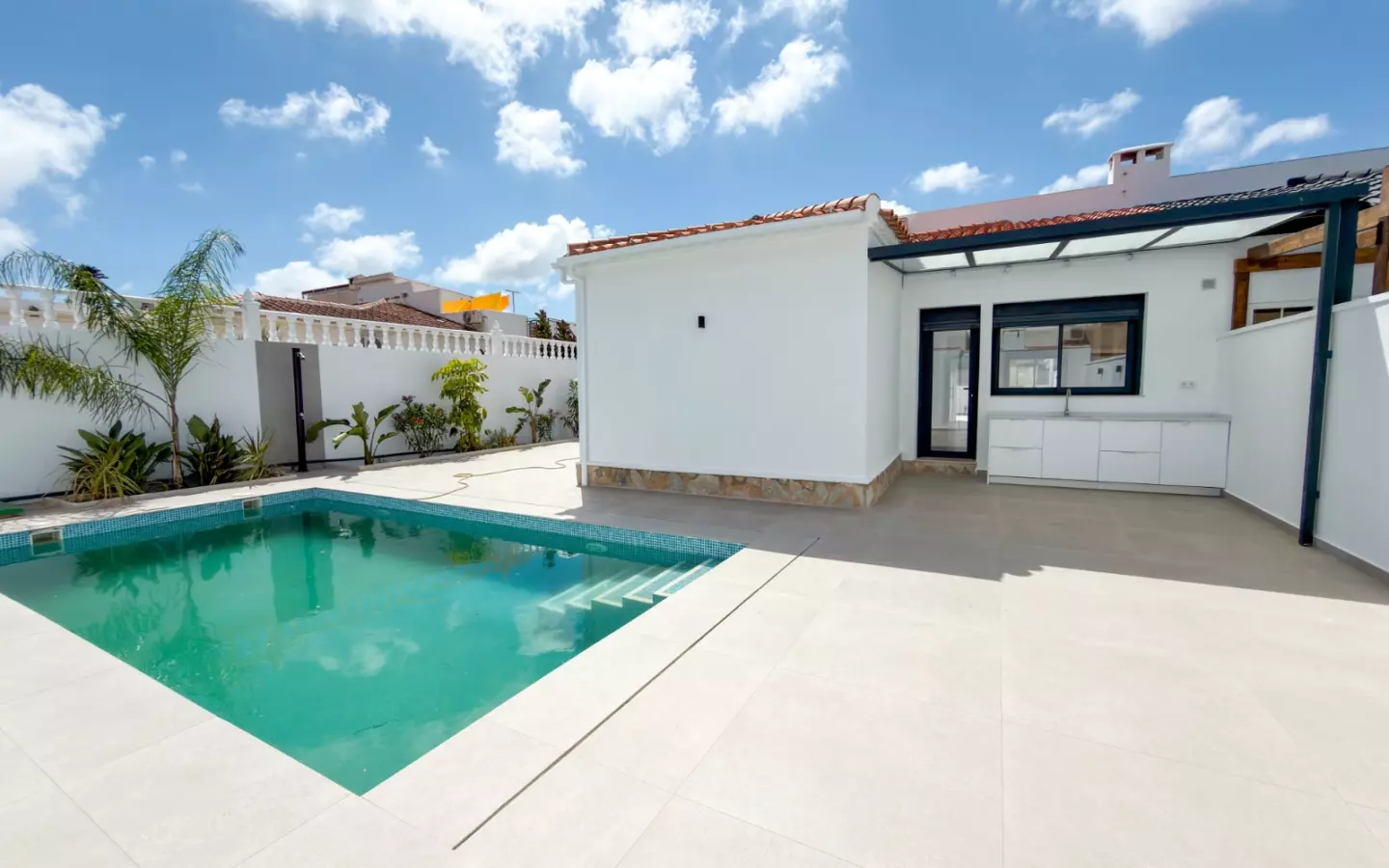 3-bedroom Villa In Torrevieja, Spain (109 M²)