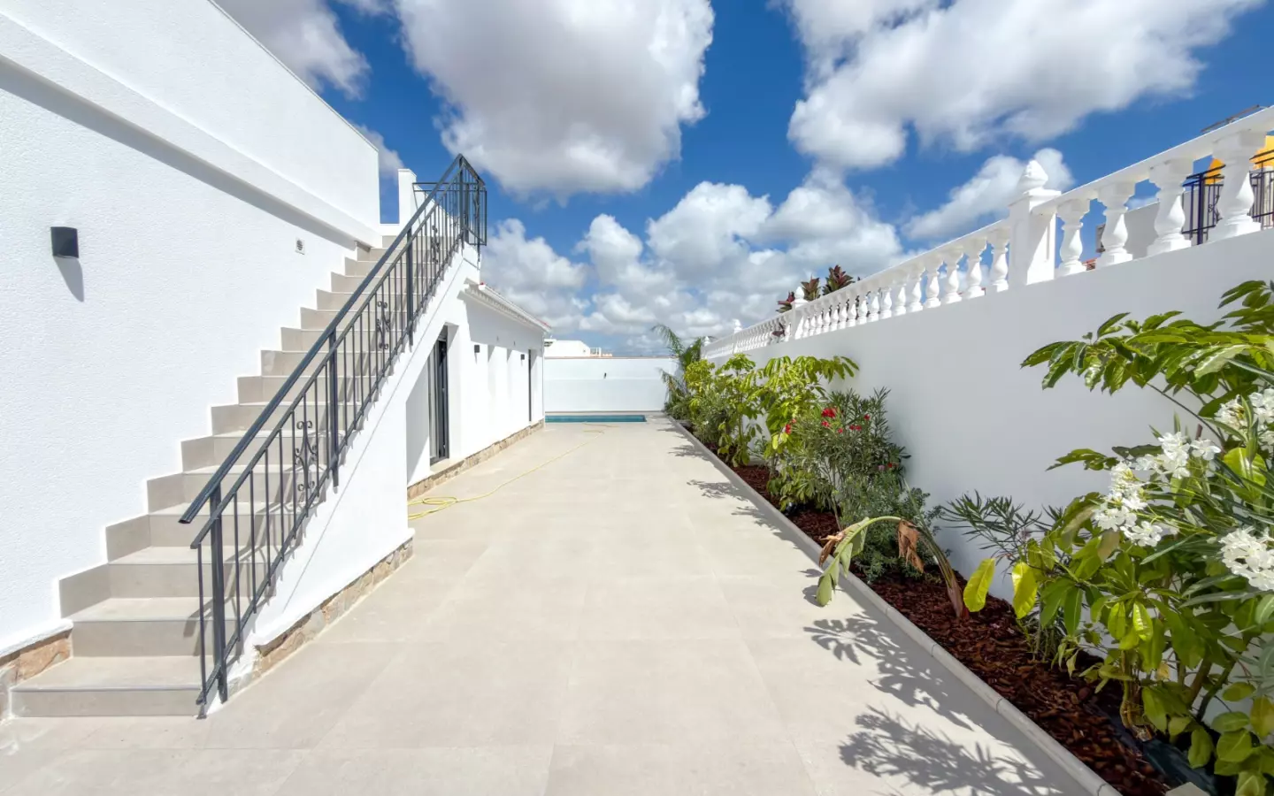 3-bedroom Villa In Torrevieja, Spain (109 M²)