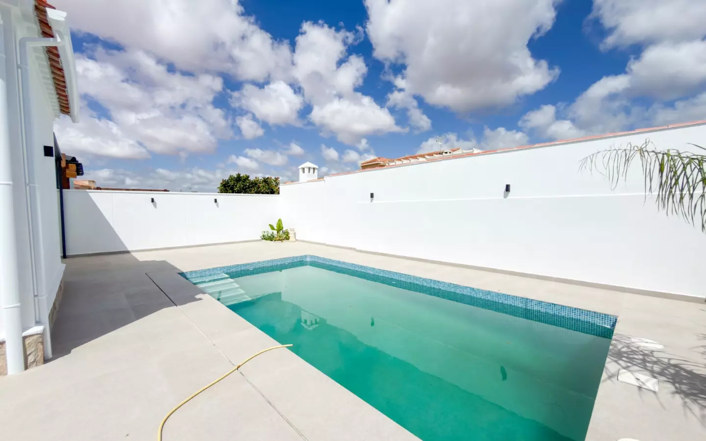 3-bedroom Villa In Torrevieja, Spain (109 M²)