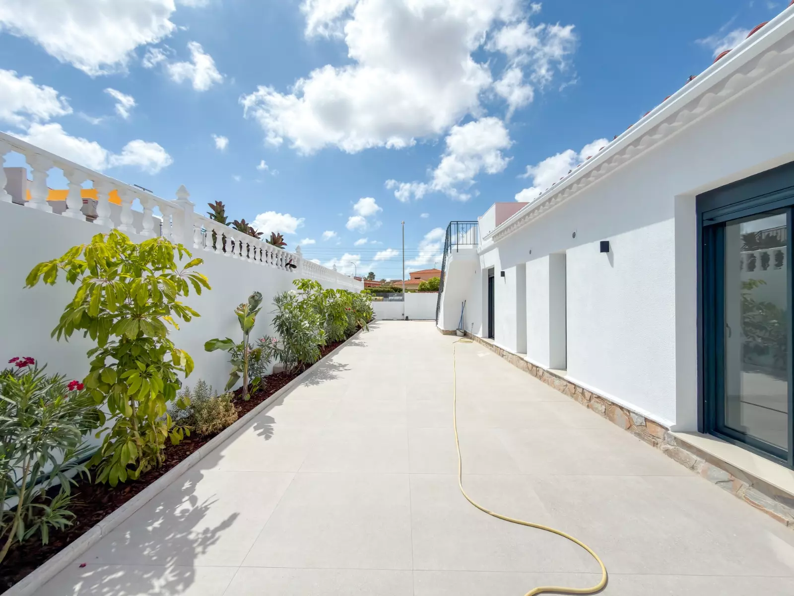 o_1jvcdruedjkh1g831e70okm1m6p2s-35cce0 3-bedroom Villa In Torrevieja, Spain (109 M²)