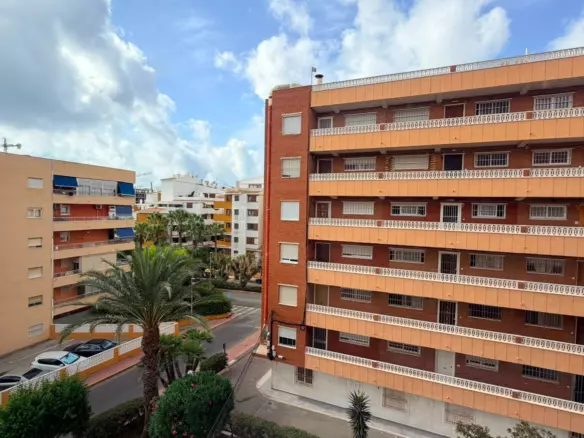 3-bedroom Apartment In Orihuela Costa, Spain (93 M²)