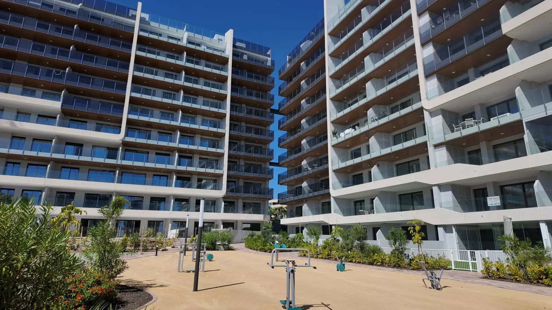 2-bedroom Apartment In Orihuela Costa, Spain (90 M²)