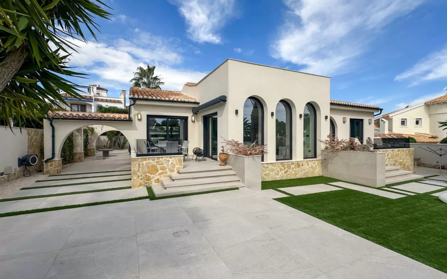 3-bedroom Villa In Orihuela, Spain (225 M²)