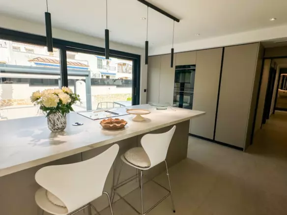 3-bedroom Villa In Orihuela, Spain (225 M²)