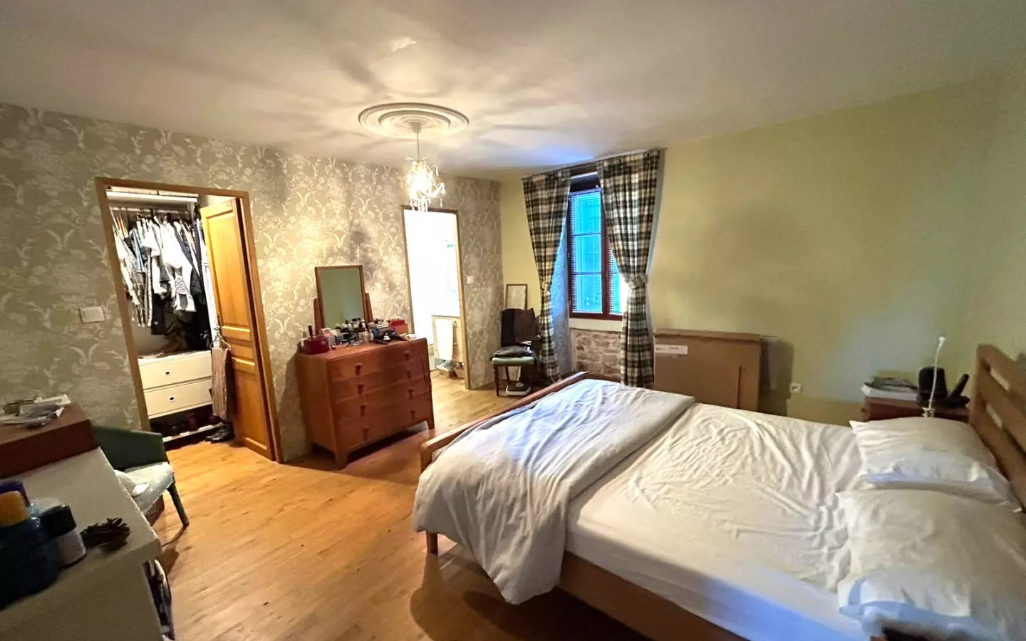 3-bedroom Country House In Poursac, France (240 M²)