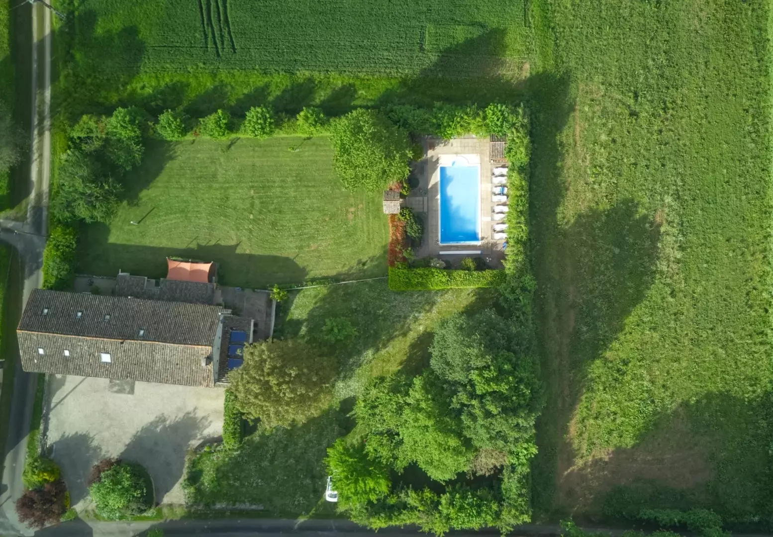 property_image_1ni9imjgus_20261028020226-4ae7c9 5-bedroom Country House In Lorigne, France (287 M²)