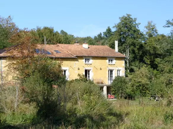 4-bedroom Mill In Champagne-mouton, France (153 M²)