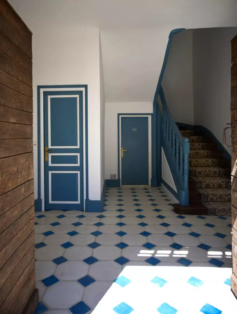 8-bedroom Manor House In Lizant, France (697 M²)