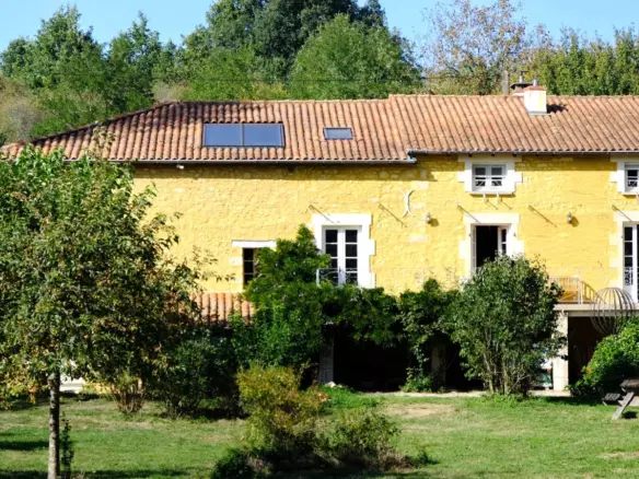 4-bedroom Mill In Champagne-mouton, France (153 M²)