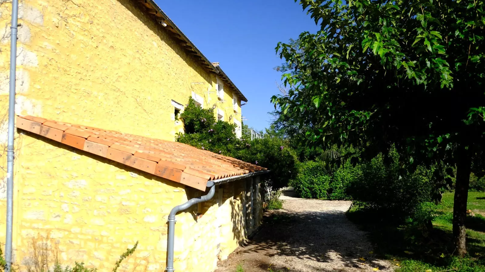 4-bedroom Mill In Champagne-mouton, France (153 M²)