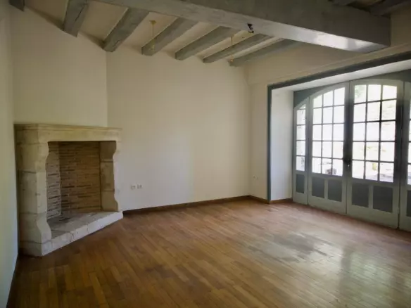 8-bedroom Manor House In Lizant, France (697 M²)