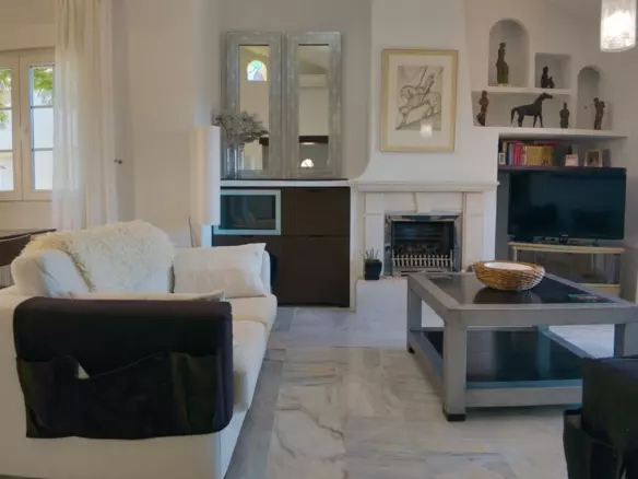 3-bedroom Villa In Orihuela Costa, Spain (133 M²)