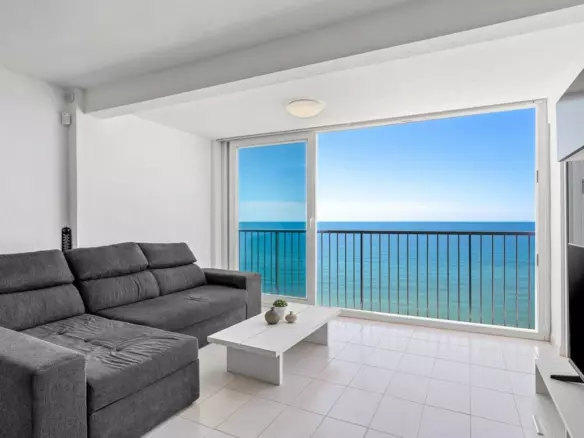 3-bedroom Apartment In Santa Pola, Spain (77 M²)