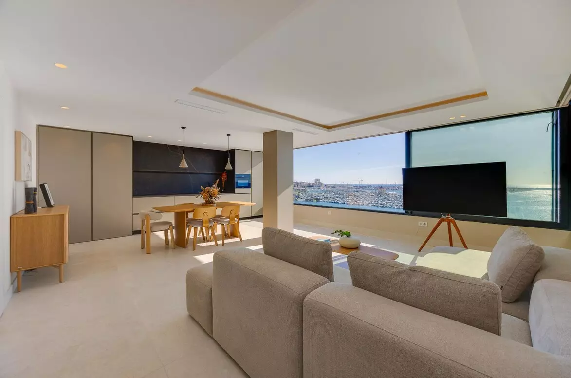 2-bedroom Apartment In Torrevieja, Spain (110 M²)