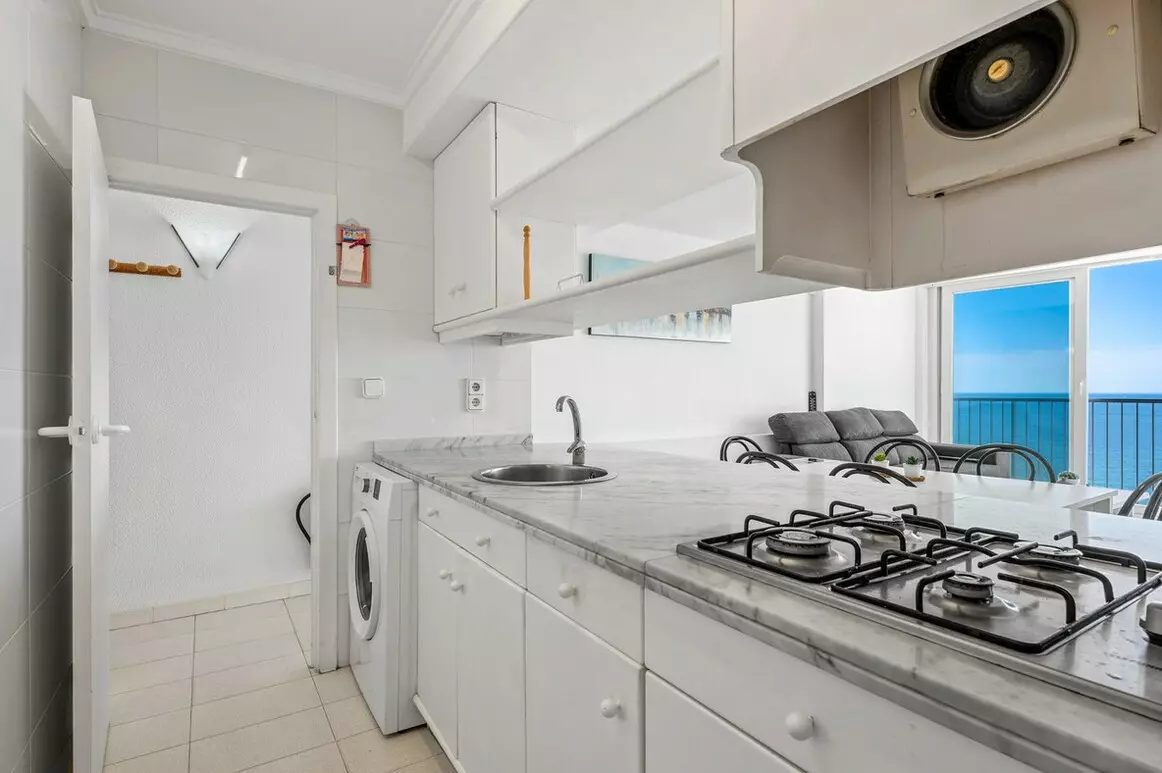 3-bedroom Apartment In Santa Pola, Spain (77 M²)