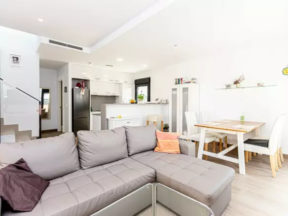 3-bedroom Villa In Rojales, Spain (162 M²)