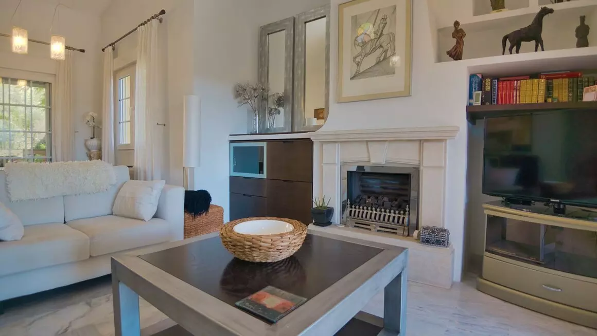 3-bedroom Villa In Orihuela Costa, Spain (133 M²)