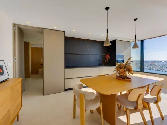 2-bedroom Apartment In Torrevieja, Spain (110 M²)