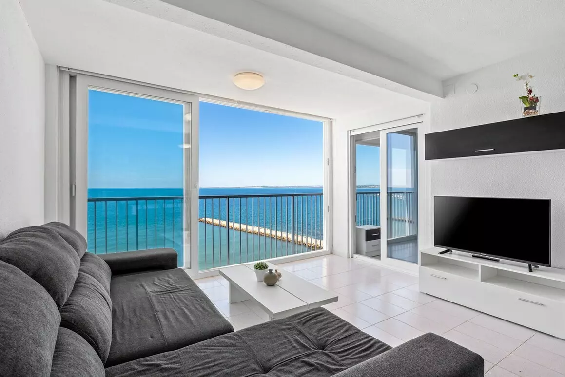 3-bedroom Apartment In Santa Pola, Spain (77 M²)