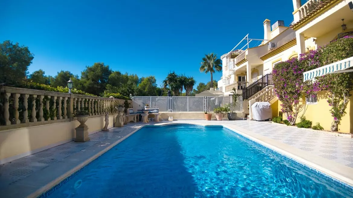 3-bedroom Villa In Orihuela Costa, Spain (133 M²)