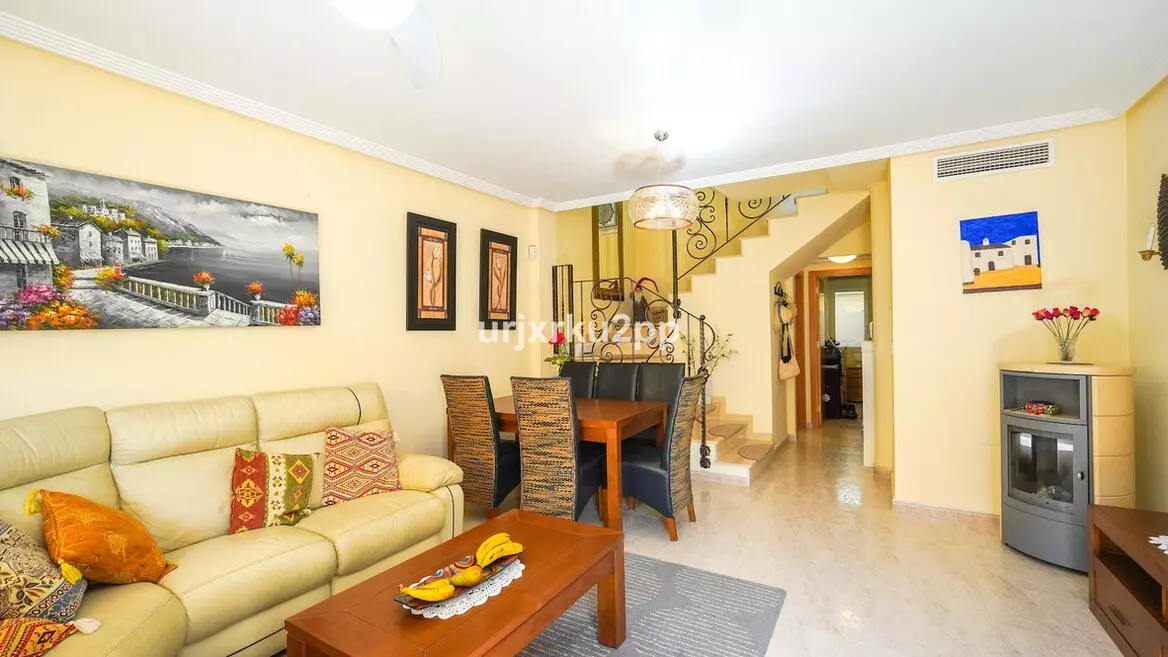 3-bedroom Town House In Orihuela Costa, Spain (97 M²)