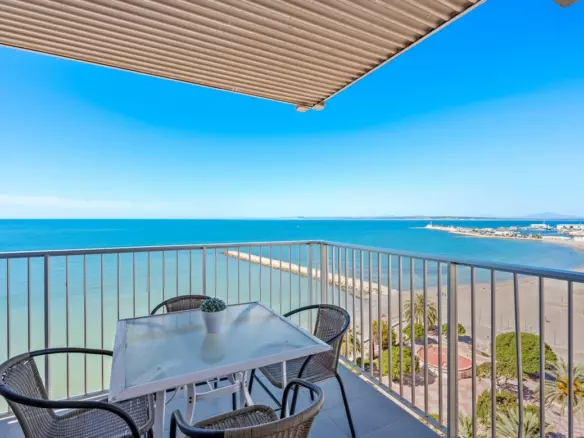 3-bedroom Apartment In Santa Pola, Spain (77 M²)