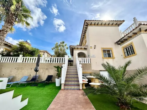 4-bedroom Villa In Orihuela Costa, Spain (182 M²)