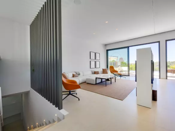 5-bedroom Villa In Orihuela, Spain (358 M²)