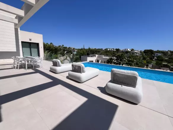 5-bedroom Villa In Orihuela, Spain (239 M²)